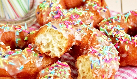 Doughnuts – amerykańskie pączki z dziurką